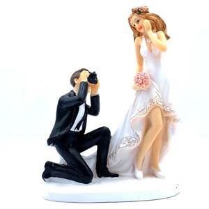 Figurka na dort - nevěsta a ženich fotograf