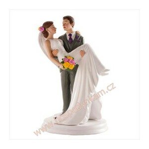 Figurka na dort - ženich držící nevěstu v náručí